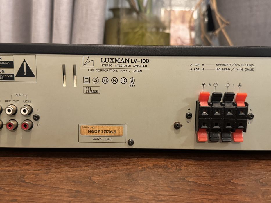 Luxman lv 100 wzmacniacz