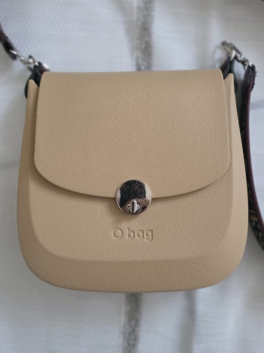 Obag Chese Caramel Brown Plain