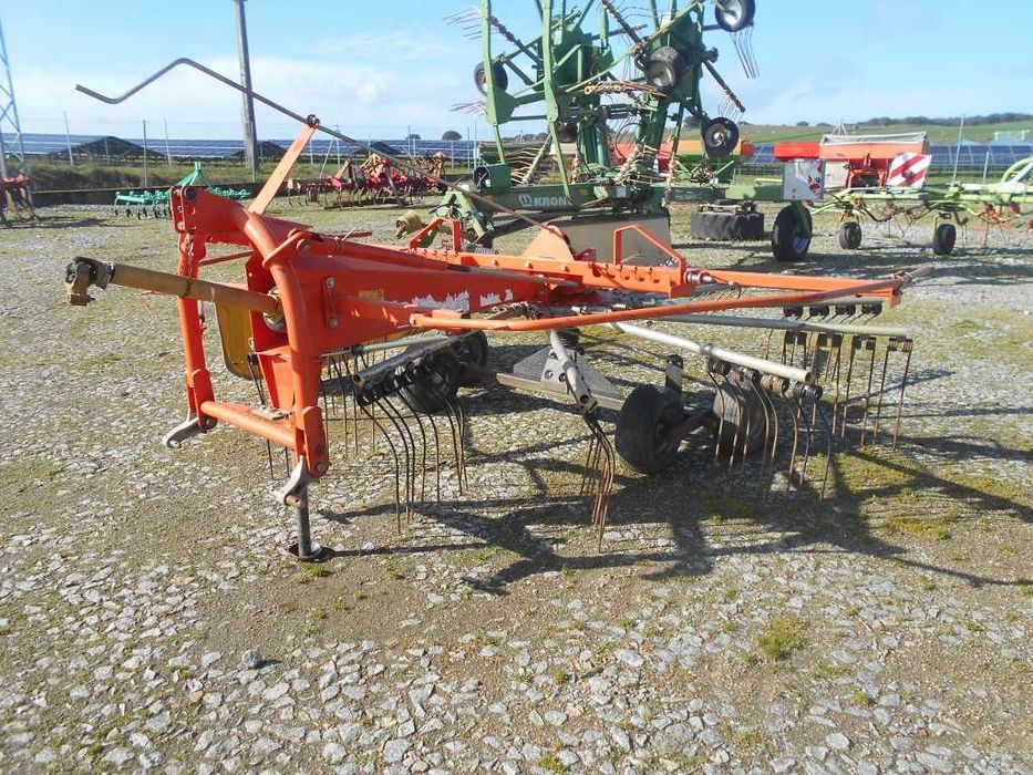 Juntador marca Fella de 4,20m