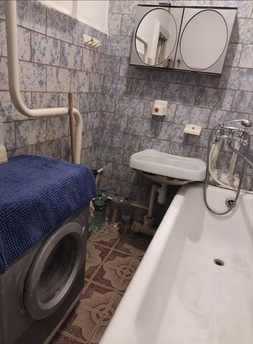 Оренда укомплектованоі простоі квартири