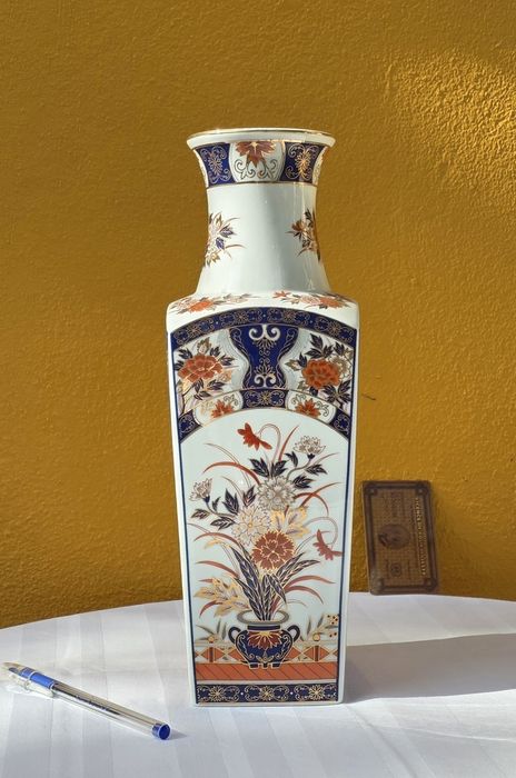 Jarrão em porcelana
