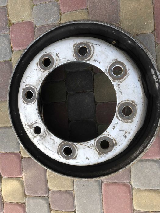 Вантажні диски R17,5 6,75J, на спарку