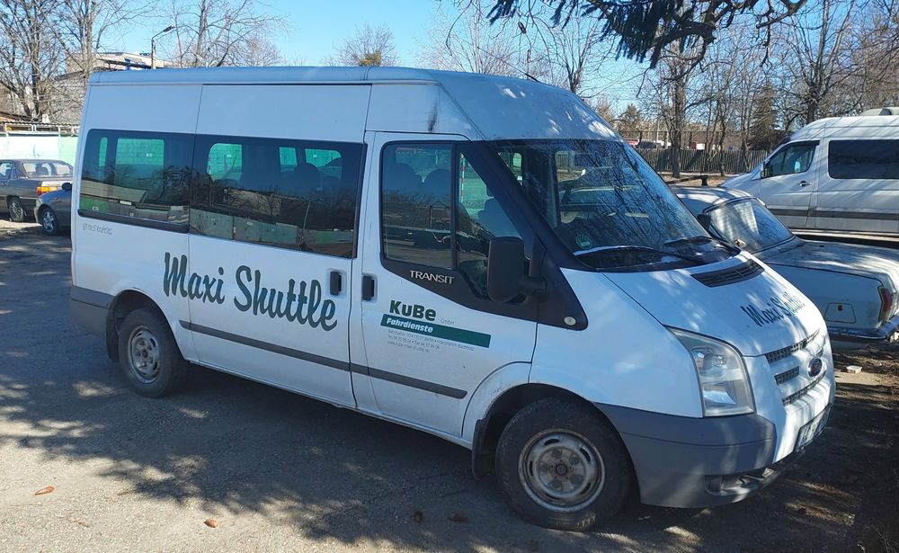 Пассажирские и грузоперевозки.