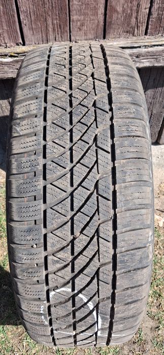 Opona 215/55R17 Hankook Caloroczna