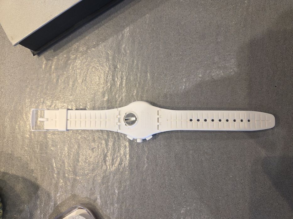Zegarek SWATCH 42mm biały Silikonowy pasek