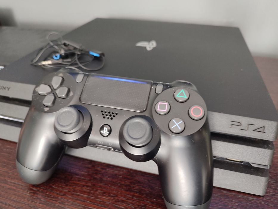 Zestaw Ps4 Konsola Pro 1 TB Sony Pad PlayStation 4 komplet karton gry Hit
