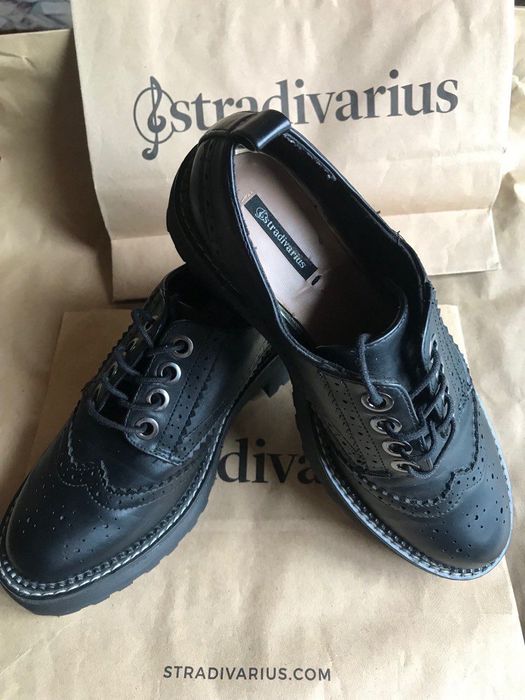 Броги жіночі Stradivarius (36 розмір)