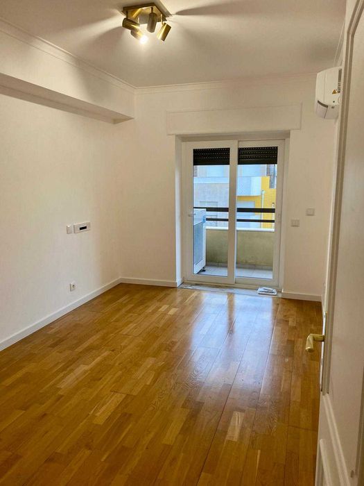 Apartamento T4 na Marquês de Pombal (Leiria)