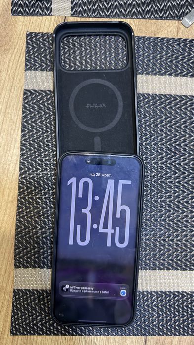 Продам чехол Pitaka на IPhone 17 pro max