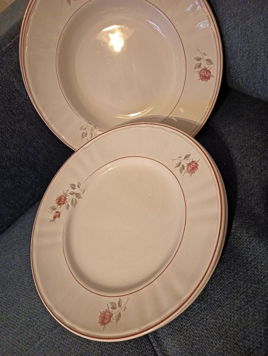 Conjunto de cerâmica/loiça 4 pratos antigos Faianças da Capoa Vintage*