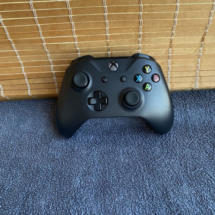 Геймпад Xbox One model 1708