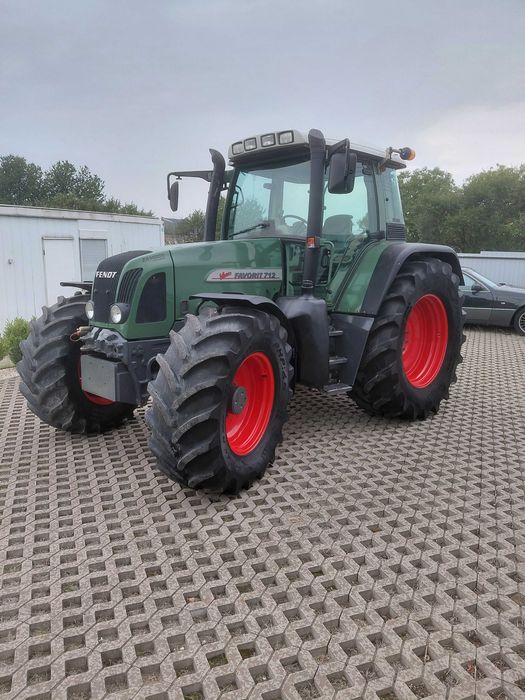Fendt 712 Vario ciągnik rolniczy bardzo dobry stan 714 716
