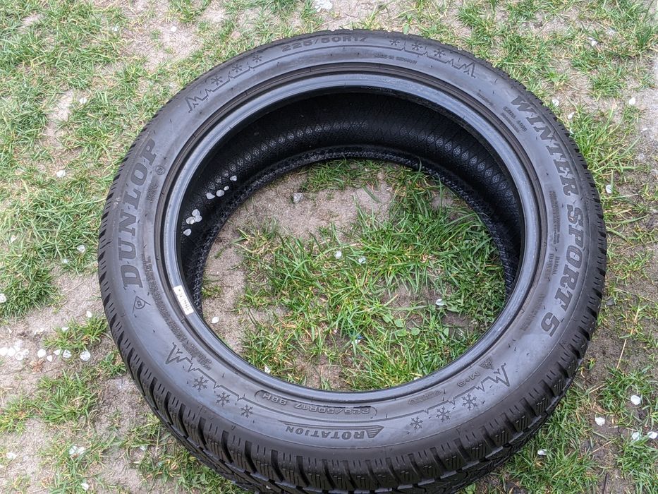 Зимовий DUNLOP 225 50 17 протектор 90%95%