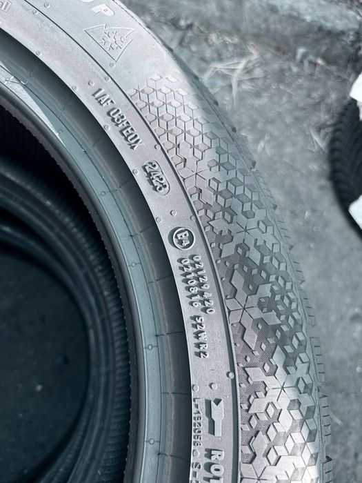 235 55 19 Continental TS870P 99% 2023 Шини Зима