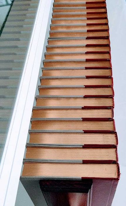 Enciclopédia americana completa 31 livros em língua Inglesa