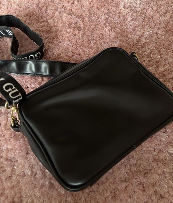сумка guess в ідеальному стані