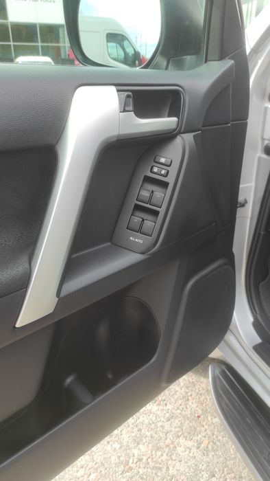 Toyota Land Cruiser Prado 150 Black Edition, 2020