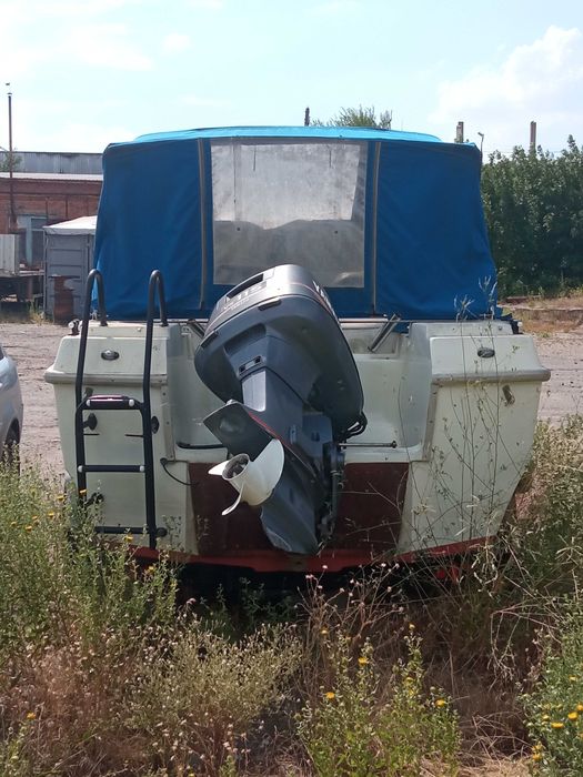 Катер Продаю все що до него