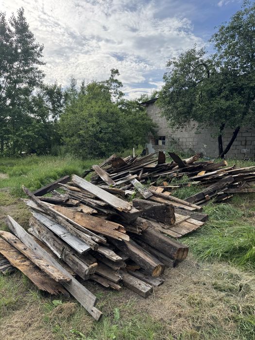 Deski , drzewo oddam  za darmo
