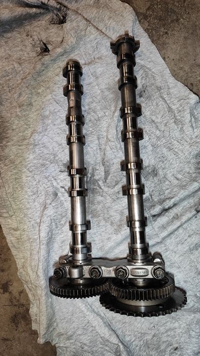 Wałki / wałek rozrządu 1.6 cdti B16DTE