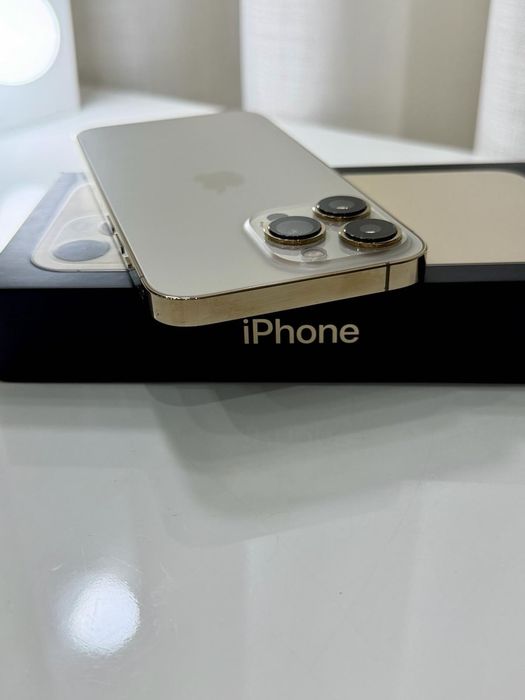 iPhone 13 Pro - dourado - semi novo