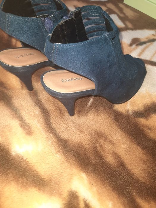 Nowe buty damskie Graceland rozmiar 38 szpilki