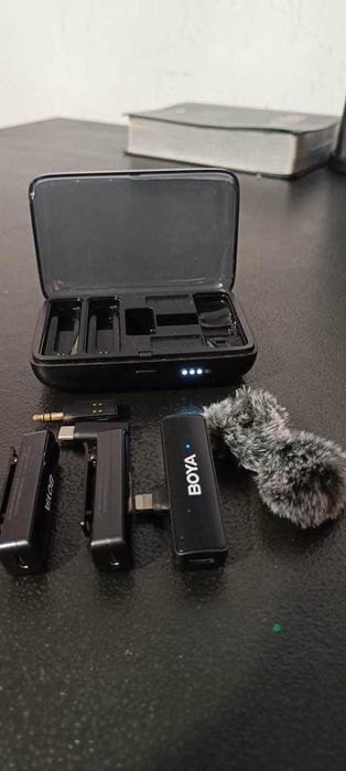 Sistema de Microfone Sem Fio de Lapela BOYA Boyalink