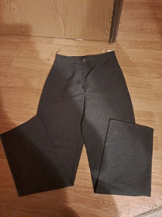 Spodnie materiałowe