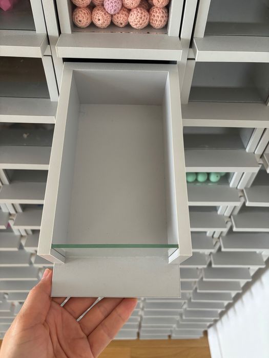 ⸻
стеллаж для хранения мелких деталей / инструментов / товаров