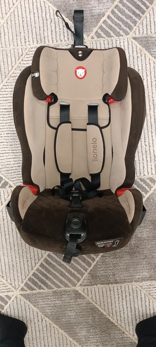 Автокрісло Lionelo