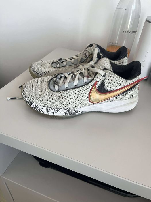 NIKE LEBRON XX the debut