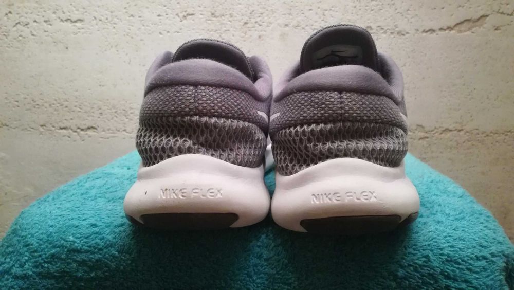 Buty do biegania NIKE FLEX EXPERIENCE 7 r.39 stan bardzo dobry