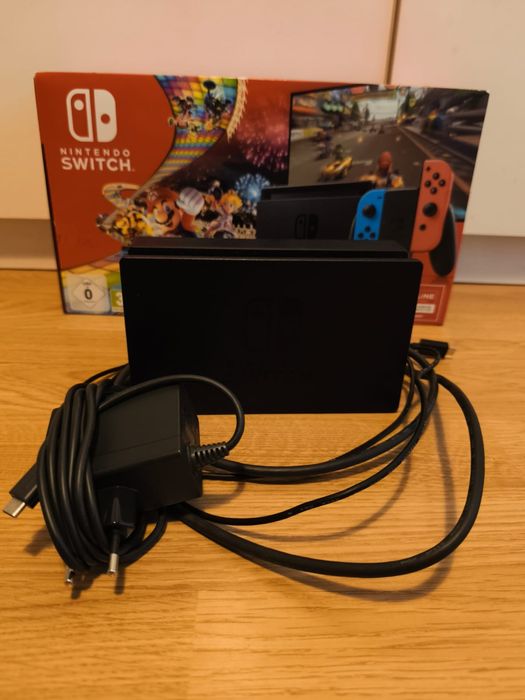 Consola Nintendo Switch Néon Azul/Vermelha - COMO NOVA