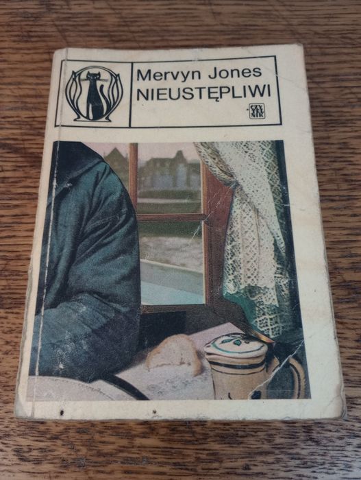 Nieustępliwi. Mervyn Jones