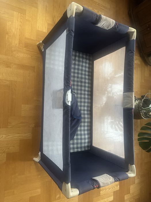 Łóżeczko składane dziecięce