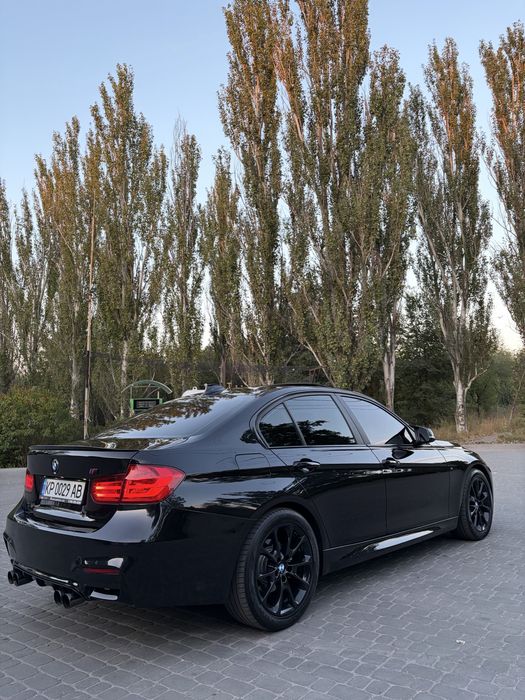 BMW F30 . 3 series
