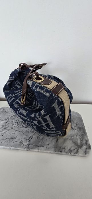 Torebka na ramię Tommy Hilfiger