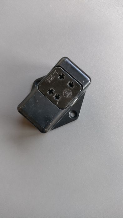 Gniazdo Eltra 566