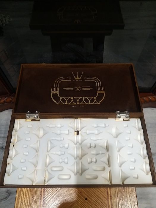 Продам шахматы!!!