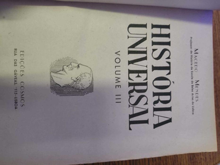 obra História Universal escrita por Macedo Mendes e publicada pelas Edições Cosmos 1939 6 volumes