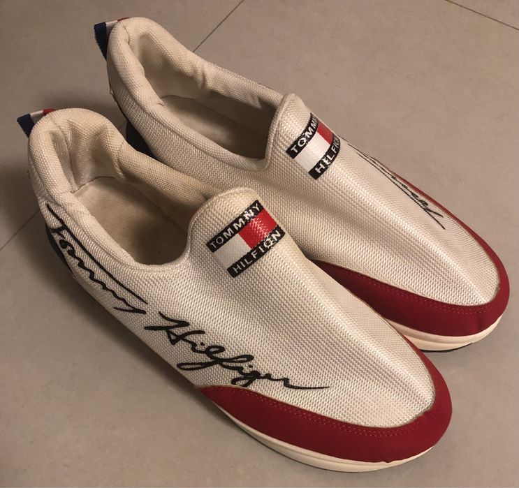 • Buty Damskie Tommy Hilfiger Używane - (Wkładka 25,5 cm / Rozmiar 39)