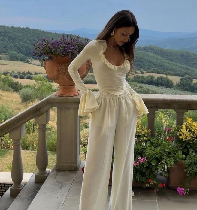 кофта с широкими рукавами ,лонгслив с рюшами топ