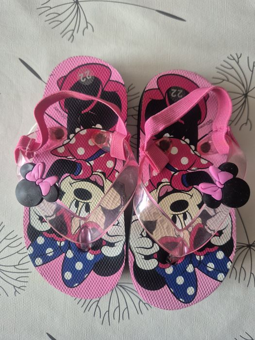 Дитяче взуття літнє