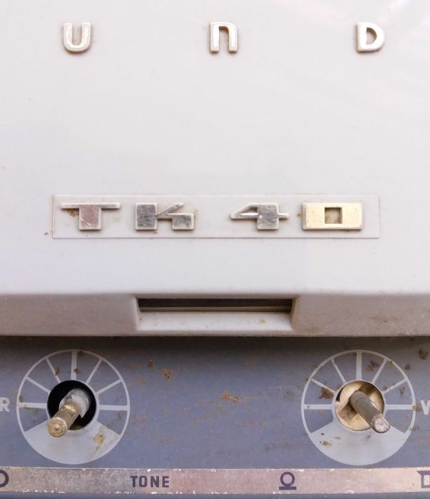 Grundig TK 40 - Gravador de Som e Leitor de Fita - Para peças...