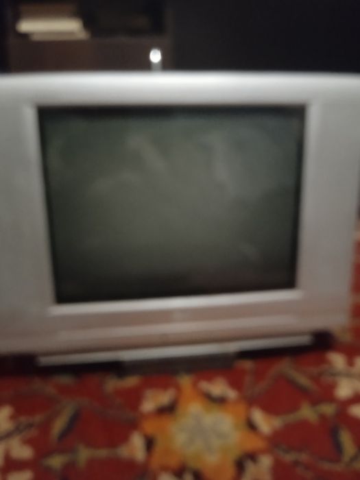 Продам телевизор LG 52 см по диагонали