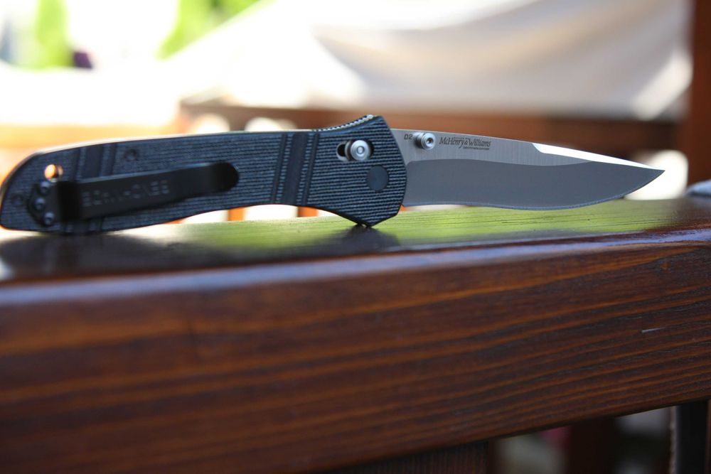 Benchmade 710 D2