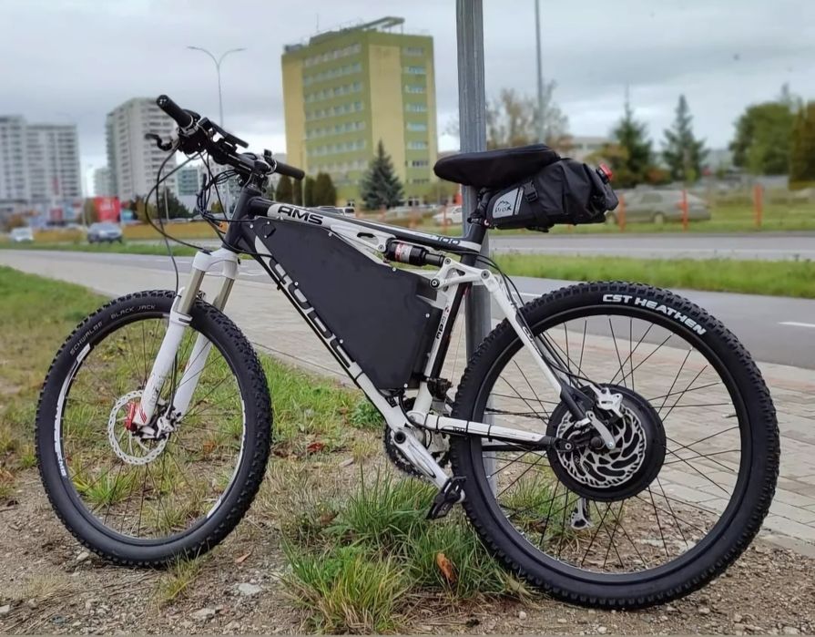 Cube AMS 100 rower elektryczny