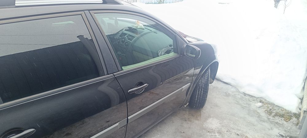 Рено Меган 2  . 1.6 бензин