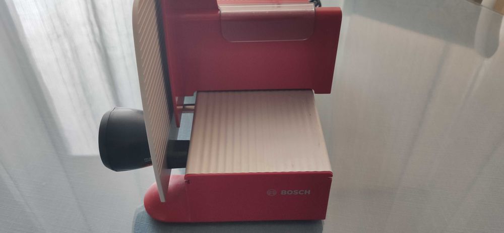 Слайсер - ломтерезка Bosch FD9012
