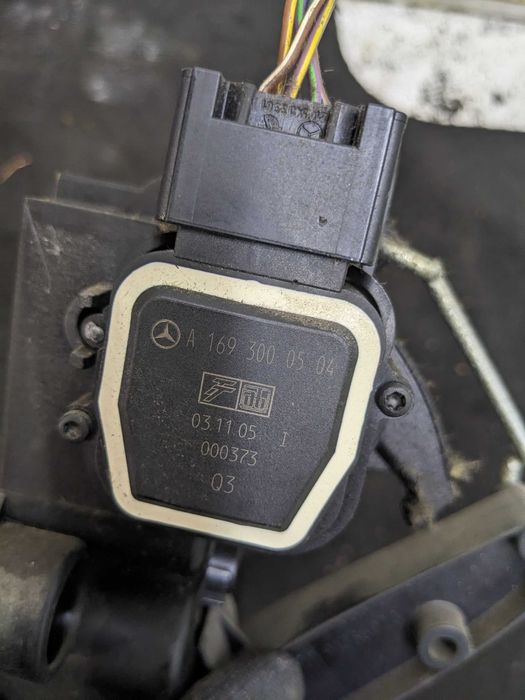 Mercedes W169 A200 W245 2.0 T Pedał Potencjometr Gazu